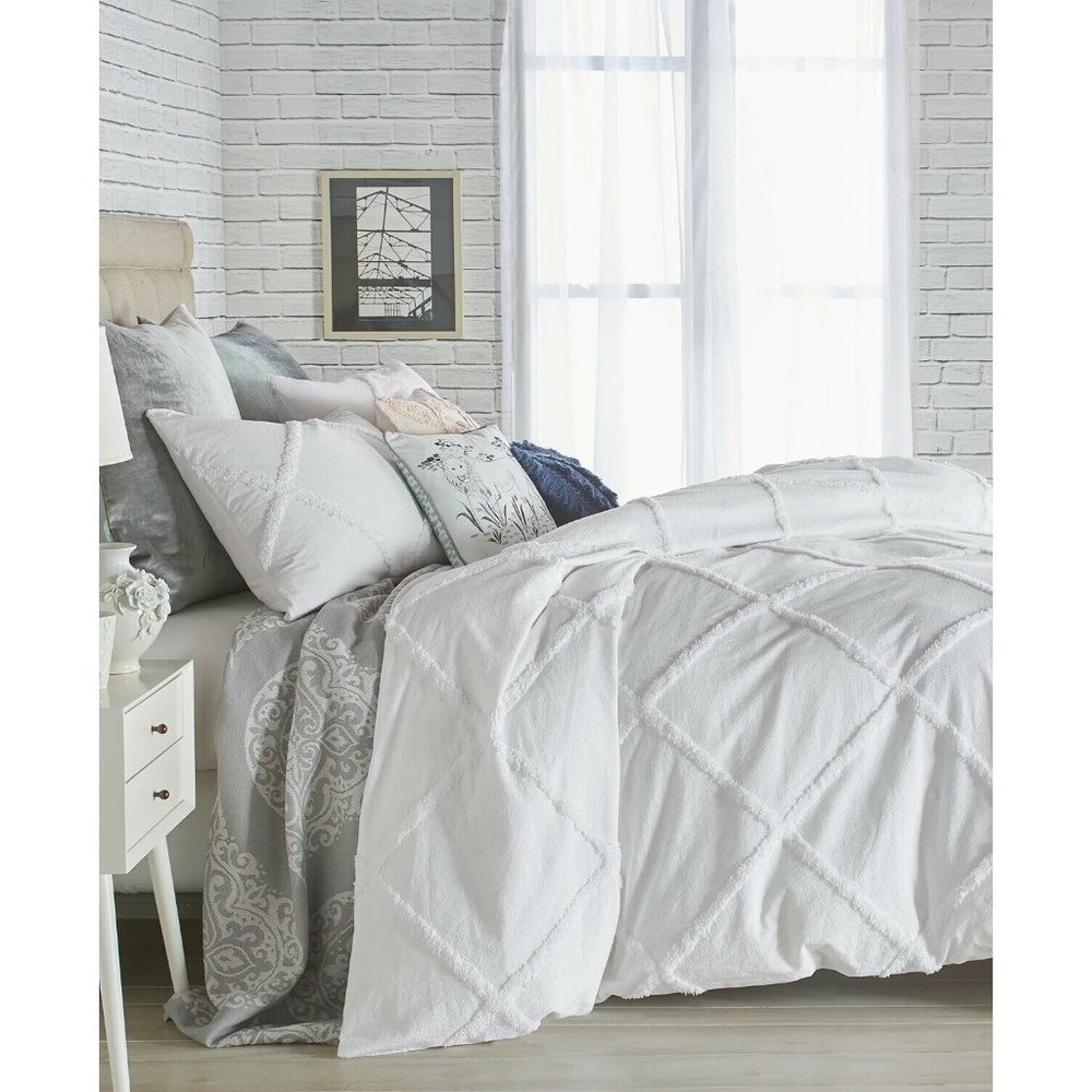 Peri Home Chenille Lattice Full / Queen Duvet Cover - White, 1 Sham Included,